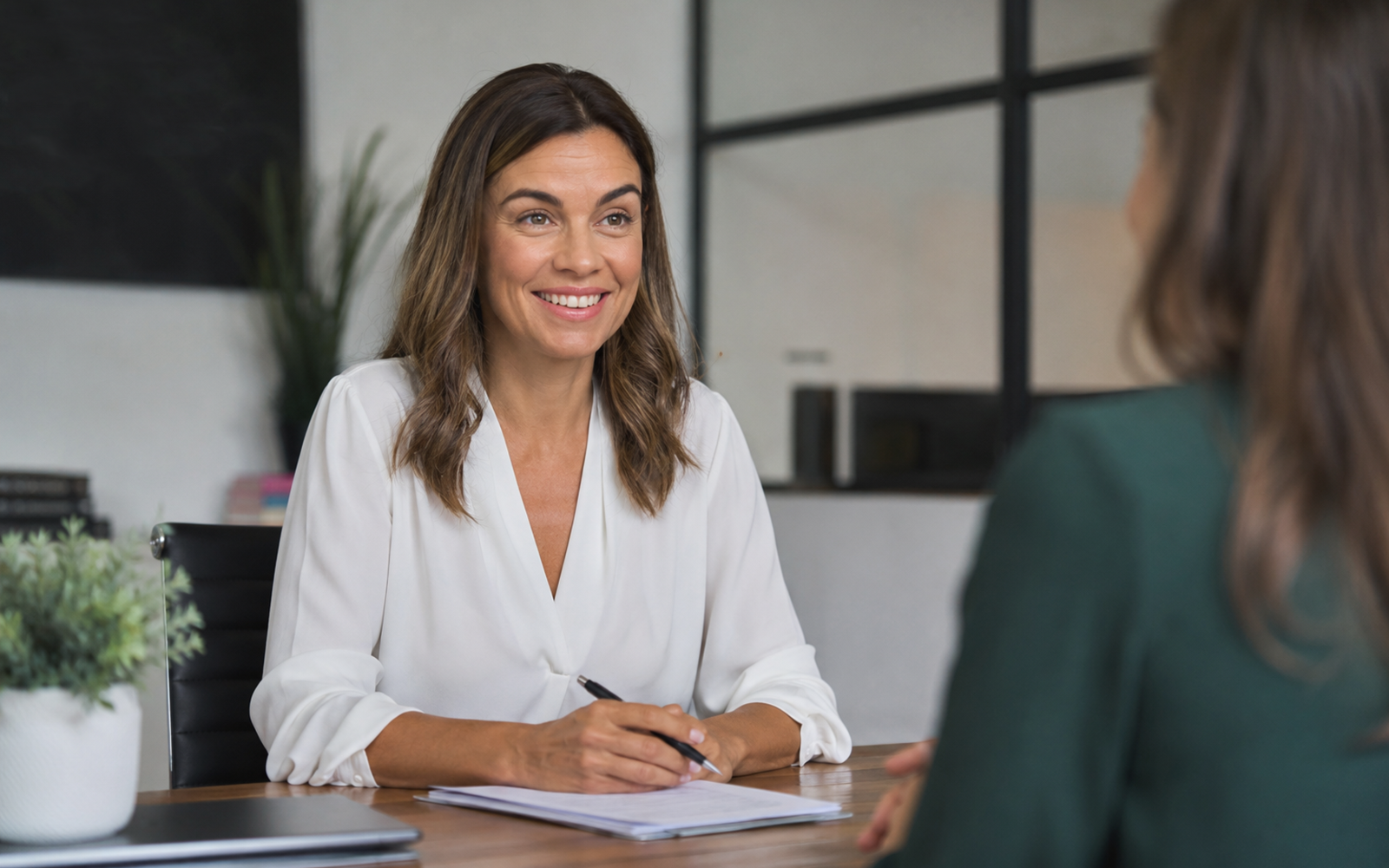 South African employee working under a compliant EOR employment contract